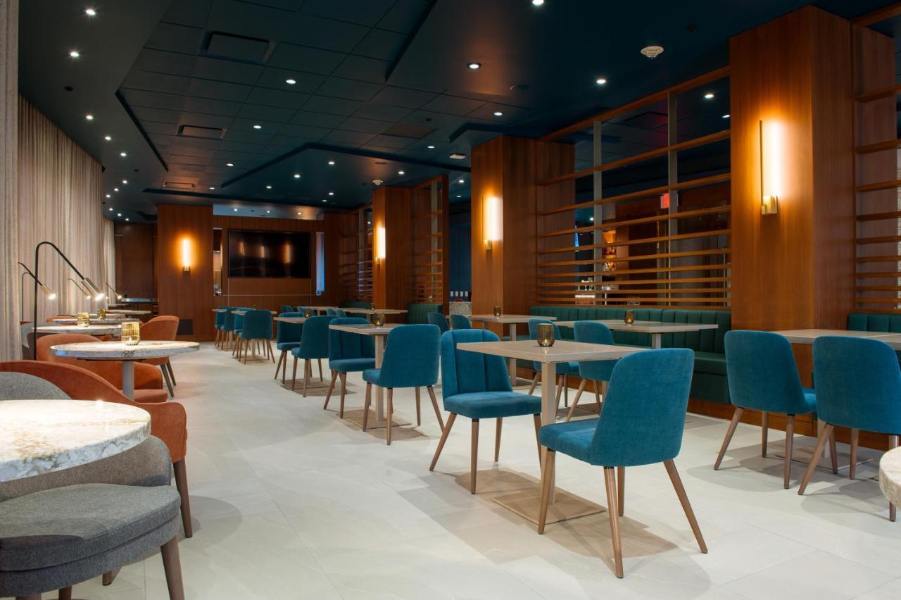 Matrix Hotel Edmonton Eksteriør bilde