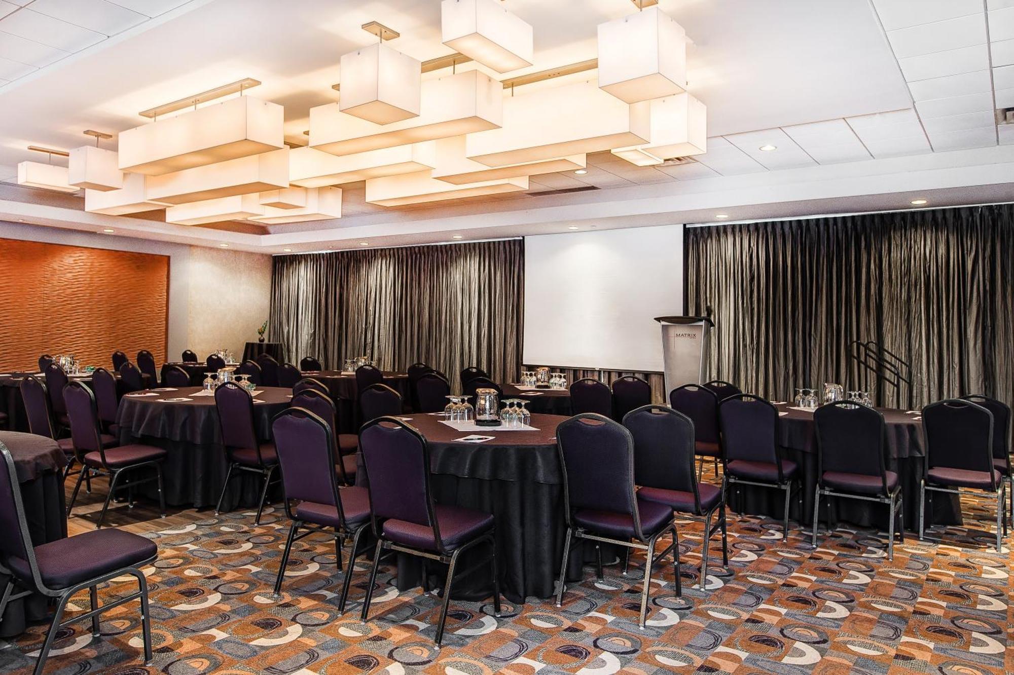 Matrix Hotel Edmonton Eksteriør bilde