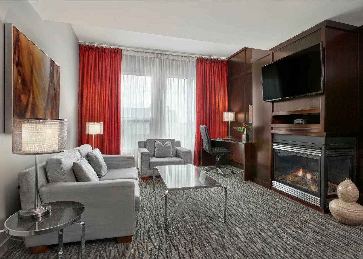 Matrix Hotel Edmonton Eksteriør bilde